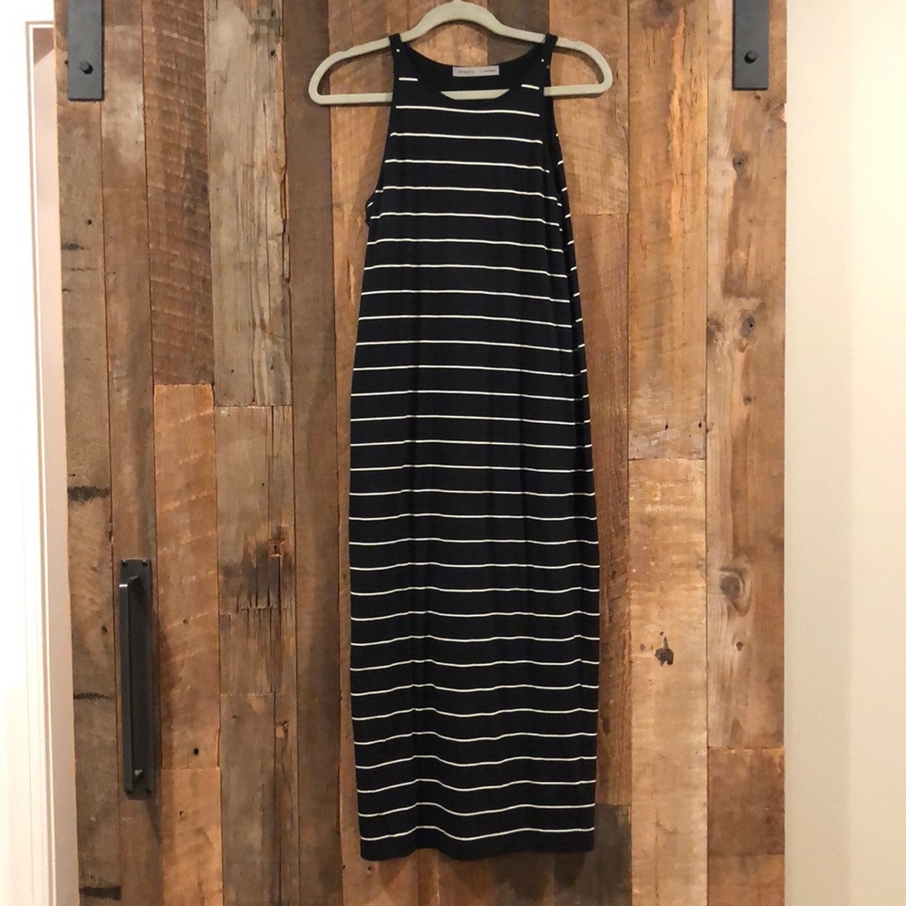 Athleta black and white midi dress